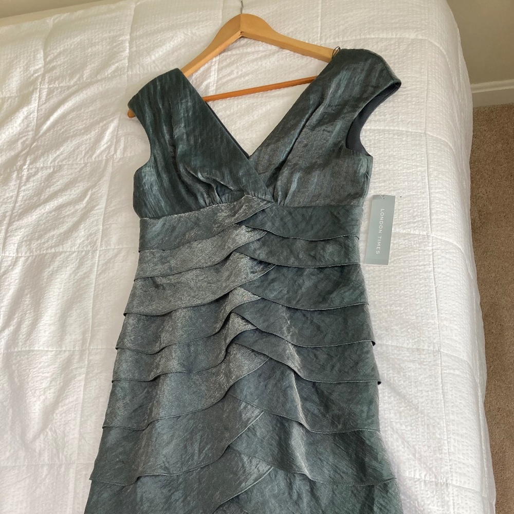 Dress Cocktail or wedding event woman's size 8